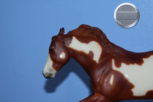 Load image into Gallery viewer, Wahoo King and Calf-Original on the Mold-Breyer Classic