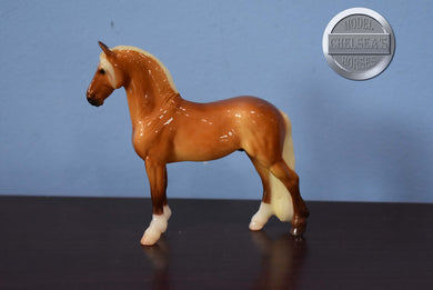 Hendrik-Stablemate Club Exclusive-Standing Friesian Mold-Breyer Stablemate