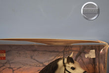 Load image into Gallery viewer, General Lee&#39;s Traveller-New in Box-Man O War Mold-Breyer Traditional