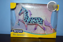 Load image into Gallery viewer, 90&#39;s Throwback-Damaged Box-Saddlebred Mold-New in Box-Breyer Classic