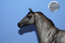 Load image into Gallery viewer, Wild American Horse-Phar Lap Mold-Breyer Traditional