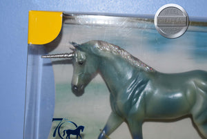 Le Mer-Unicorn on the Quarter Horse Gelding Mold-New in Box-Breyer Classic