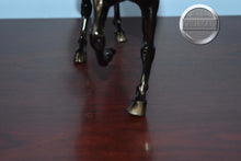 Load image into Gallery viewer, Namid-Glossy Version-Breyerfest Exclusive-Mustang Mare Mold-Breyer Traditional