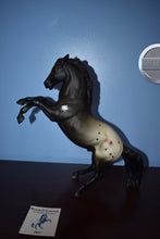 Load image into Gallery viewer, Ponokah Eematah-Red Circles Variation-Fighting Stallion Mold-Breyer Traditional