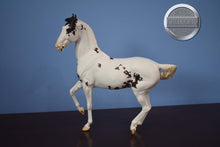 Load image into Gallery viewer, Mumbai-Collector's Club Exclusive-Marwari Mold-Breyer Traditional