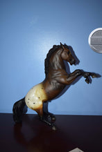 Load image into Gallery viewer, Ponokah Eematah-Red Arrow and Sun Variation-Fighting Stallion Mold-Breyer Traditional