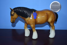 Load image into Gallery viewer, Monarch-Walking Shire Mold-Breyer Traditional