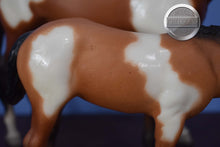 Load image into Gallery viewer, Bay White Pinto Thoroughbred Mare and Foal-Nursing Mare and Foal Mold-Breyer Traditional