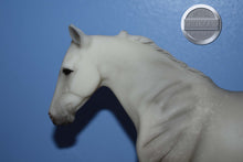 Load image into Gallery viewer, Snowflake-Holiday Exclusive-Missouri Fox Trotter Mold-Breyer Traditional