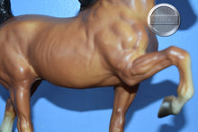 Load image into Gallery viewer, Sorrel Five Gaiter-Vintage-Five Gaiter Mold-Breyer Traditional