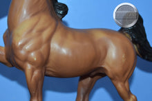 Load image into Gallery viewer, Sorrel Five Gaiter-Vintage-Five Gaiter Mold-Breyer Traditional