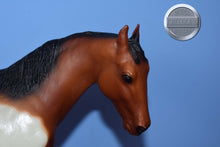 Load image into Gallery viewer, Bay White Pinto Thoroughbred Mare and Foal-Nursing Mare and Foal Mold-Breyer Traditional