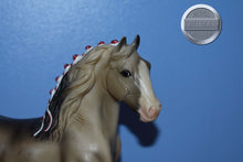 Load image into Gallery viewer, Grey with Red Bobs-Shire Mold-Breyer Classic
