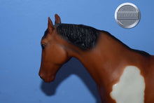 Load image into Gallery viewer, Bay White Pinto Thoroughbred Mare and Foal-Nursing Mare and Foal Mold-Breyer Traditional