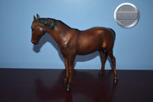 Load image into Gallery viewer, Thoroughbred Mare and Foal-Nursing Mare and Foal Mold-Breyer Traditional