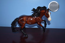 Load image into Gallery viewer, Shelby-Bay Version-Nokota Mold-Breyer Traditional