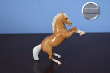 Load image into Gallery viewer, Prince-70th Anniversary Deluxe Club Exclusive-Mini Fighting Stallion Mold-Breyer Stablemate