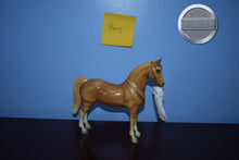 Load image into Gallery viewer, Palomino Pony-No Saddle-Western PONY Mold-Breyer Traditional
