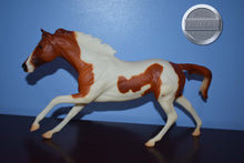 Load image into Gallery viewer, Special Delivery (with COA)-Cigar Mold-Breyer Traditional