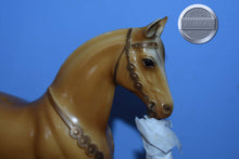 Load image into Gallery viewer, Palomino Pony-No Saddle-Western PONY Mold-Breyer Traditional