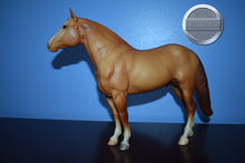 Load image into Gallery viewer, Apricot Dun Adios-Adios Mold-Breyer Traditional
