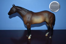 Load image into Gallery viewer, Smooth Copper-Stud Spider Mold-Breyer Traditional