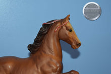 Load image into Gallery viewer, Bay Five Gaiter-Vintage-Five Gaiter Mold-Breyer Traditional