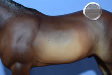 Load image into Gallery viewer, Smooth Copper-Stud Spider Mold-Breyer Traditional