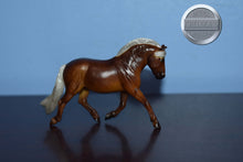 Load image into Gallery viewer, Atli-Silver Bay Version-Stablemate Club Exclusive-Mini Fjord Mold-Breyer Stablemate