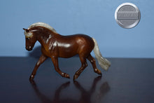 Load image into Gallery viewer, Atli-Silver Bay Version-Stablemate Club Exclusive-Mini Fjord Mold-Breyer Stablemate