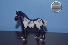 Load image into Gallery viewer, Mini Kasper-Halloween Exclusive-G1 Drafter Mold-Breyer Stablemate