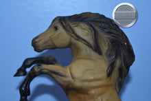 Load image into Gallery viewer, Fighting Mustang-Rearing Mesteno Mold-Breyer Classic