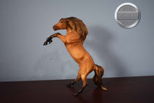 Load image into Gallery viewer, The Challenger-Rearing Mesteno Mold-Breyer Classic