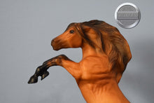 Load image into Gallery viewer, The Challenger-Rearing Mesteno Mold-Breyer Classic