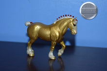 Load image into Gallery viewer, Gold Clydesdale Christmas-Holiday Exclusive-Mini Clydesdale Stallion Mold-Breyer Stablemate