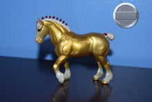 Load image into Gallery viewer, Gold Clydesdale Christmas-Holiday Exclusive-Mini Clydesdale Stallion Mold-Breyer Stablemate