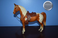 Load image into Gallery viewer, Chestnut Tobiano-Western HORSE Mold-Breyer Traditional