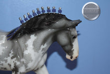 Load image into Gallery viewer, Glossy Benelli-Breyerfest Exclusive-Shire Mold-Breyer Traditional
