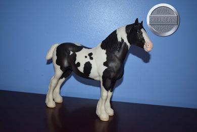 Picture Perfect Spotted Draft-Clydesdale Mare Mold-Breyer Traditional