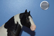 Load image into Gallery viewer, Picture Perfect Spotted Draft-Clydesdale Mare Mold-Breyer Traditional