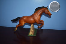 Load image into Gallery viewer, Bay Jumping Horse (Vintage)-Jumping Horse Mold-Breyer Traditional
