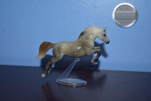 Sylvester-Stablemate Club Exclusive-Jumping Warmblood Mold-Breyer Stablemate