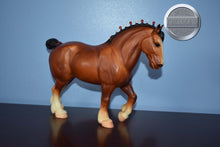 Load image into Gallery viewer, Red Bobs Clydesdale Stallion-Clydesdale Stallion Mold-Breyer Traditional