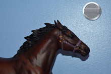 Load image into Gallery viewer, Niatross-Pacer Mold-Breyer Traditional