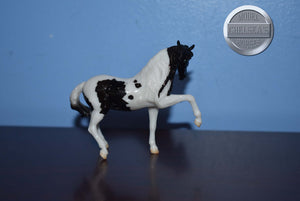 Hermosa (NO FOAL)-Premier Club Exclusive-Andalusian Mold-Breyer Stablemate