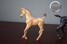 Load image into Gallery viewer, Sirius and Vega-Unicorn Foals Mold-Breyer Classic