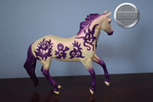 Load image into Gallery viewer, Goblin-Halloween Exclusive-Harper Mold-Breyer Classic
