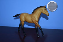 Load image into Gallery viewer, Buckskin Foal-Action Stock Horse Foal Mold-Breyer Traditional