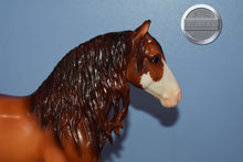 Load image into Gallery viewer, Fabio-Duende Mold-Breyer Traditional
