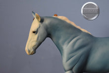 Load image into Gallery viewer, Fanfare with COA and Bag-Wedgewood JAH Exclusive-Missouri Fox Trotter Mold-Breyer Traditional